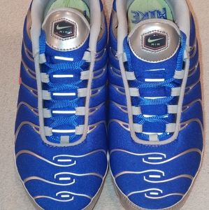 Air max plus for women size 8